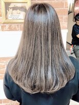 僕だけの秘密のグレージュカラー