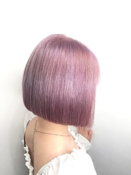 モーション 新宿(motion) ホワイトピンク