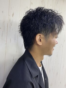 トミーズバーバー(Tommy's Barber) コムドットやまと風景メンズパーマスタイル
