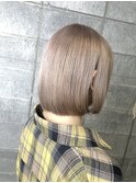ベージュカラー