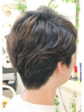 黄ぐまくん美容室 メンズショート