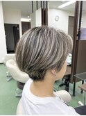 白髪ぼかし×ハイライトショートボブ30代40代50代