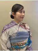 タイトなシニョンアレンジ
