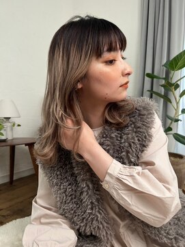 ロサ ブランシェ バイ エスト(Rosa Blanche by est) グラデーション