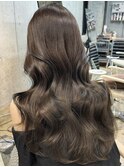 アッシュベージュくびれヘアモテ髪フェミニンロング