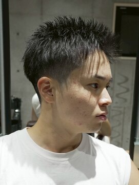 メッツ 原宿(METS) MEN‘S /黒髪ベリーショート×フェード /短髪 /アップバング