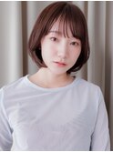 グレージュ暗髪ブリーチなし前下がりストレートミニボブ30代Te1