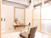 エニル 越谷店(enil)の雰囲気(半個室の落ち着いた空間。ペア席もございます*)