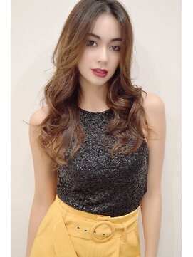 エヌフォーシー(N4C) 【N4C】ナチュラルグラデーションカラー×ロングヘア