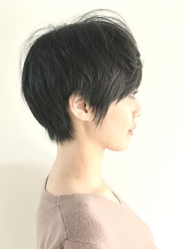 ヘアーアンドエステティック ヴェリス(hair&esthetic Velis) 【Velis】小顔感演出！大人の耳出しショート