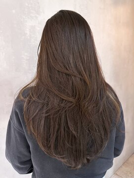 アイティー バイ アルバム 浦和店(IT by ALBUM) フェイスレイヤーカットミルクティーブラウン_バング_ba444631