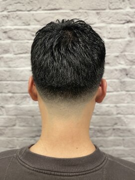 グレイスフル バーバープラチナム 六本木店(Graceful Barber platinum) メンズ/ショート/ベリーショート/刈り上げ/ビジネス/黒髪