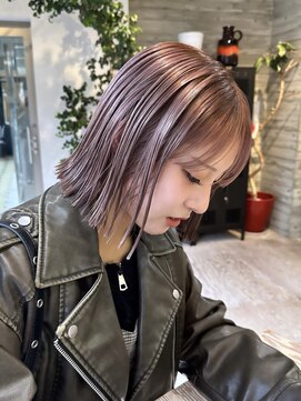 ヲタク(wotaku.) ピンクラベンダーグレージュブリーチダブルカラー切りっぱなし