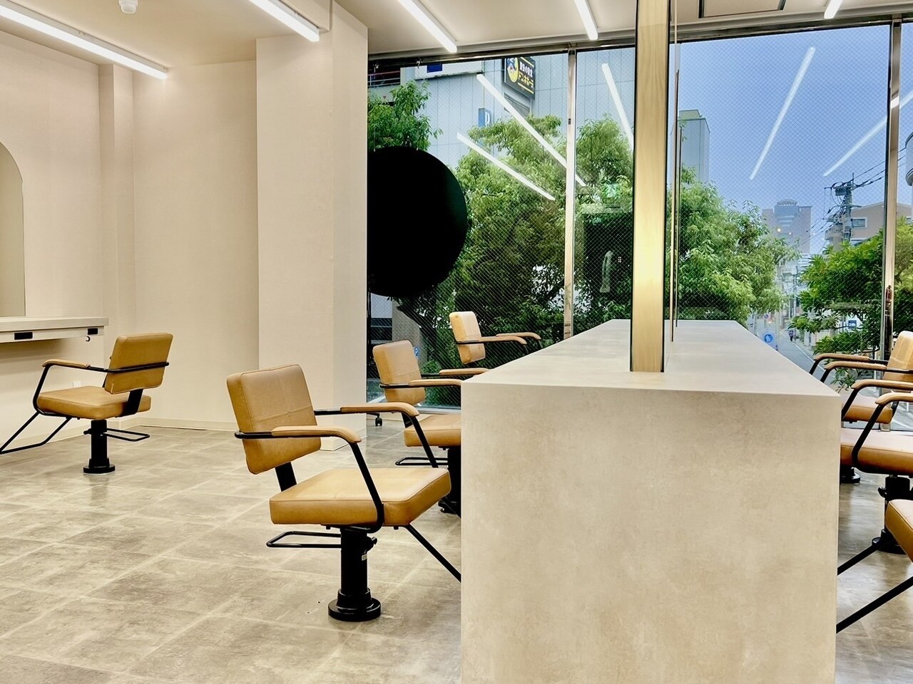 beauty beast ビューティビースト ベージュ 長袖カットソー テキスト