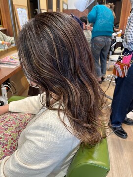 グリーンズ(Greens) 白髪ぼかしハイライト/ラベンダーグレージュ/グレイカラー