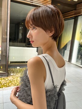 ミィ 表参道(mee.) ハセガワ/レイヤーカット/ウェットヘア/オリーブベージュ