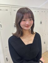 アッシュ 下北沢店(Ash)&nbsp;鎖骨レイヤーカットのグレージュ