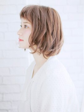 ヘアメイク ナル(hair make nalu) 透け感バングの外はねバルーンボブ
