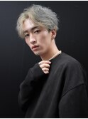 シルバーカラーソフトムーブナチュラルアップバングショート