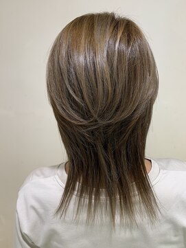 アズール 草加(azule) ウルフ　ハイライトカラー　グレージュ[草加／草加駅東口]