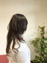 セェリーニ&nbsp;ロングマッシュレイヤースタイル