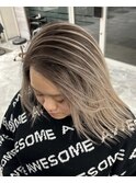 バレイヤージュコントラストデザイン　ベージュカラー岡山