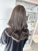 メゾン(MEZoN) グレージュハイライトカラー