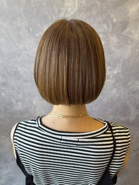ザ ラブズ ラフズ ヘアー 本店(the loves laughs hair) 大人の艶感ミニボブ/シアーベージュ/前髪ありボブ