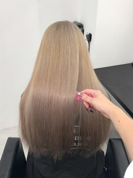 エゴ 池袋(EGO) ベージュカラー/ミルクティーベージュ