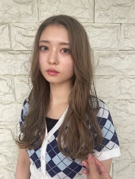 ルプラ トリコ(le-pla trico) 透明感のあるベージュカラー