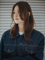 アマリス(Amaris) ミディアムロングレイヤー20代/30代/40代/50代/庭瀬