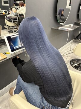 ホワイト 梅田(white) サファイアブルーカラー>