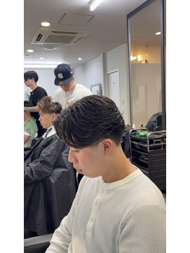 イーラ アメ村店(era) フェザーパーマ