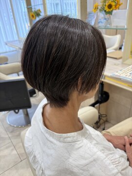 アッシュ 仙川店(Ash) 60代大人女性の品格ハンサムショート後頭部ふんわり