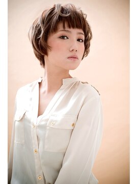 リタヘアー(Lita Hair) 大人シルエットショートボブ