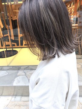 キアラ(Kchiara) 鎖骨上切りっぱなしハイライトミディ/kchiara福岡天神川野直人