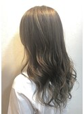 アッシュグレージュ