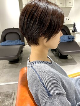 セラ バイ ユーレルム(SerA by U-REALM) 大人くびれショート　担当　佃