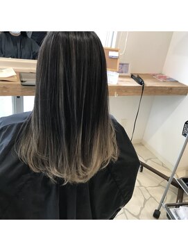 グロウウルマ(GLOW uruma) バレイヤージュ