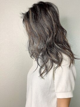 リアラバイアルティナ 船橋店(Liara by artina) ハイライト×シアベージュ[Liara船橋]