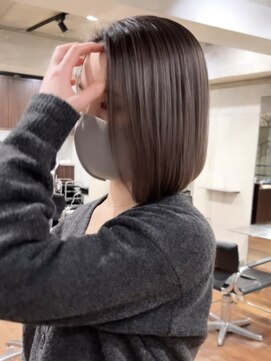 サイン 表参道(SIGN) バレイヤージュハイライトグラデーションカラー白髪ぼかし