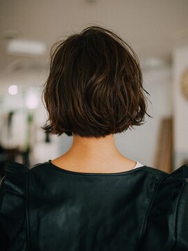 カペルバイプロデュース(CAPER by produce) ウェーブボブ【カペル】