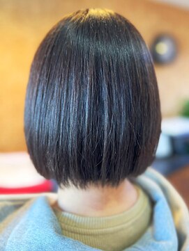 アークスヘアー 透明感アッシュ♪髪質改善カラーショートボブ小顔艶感