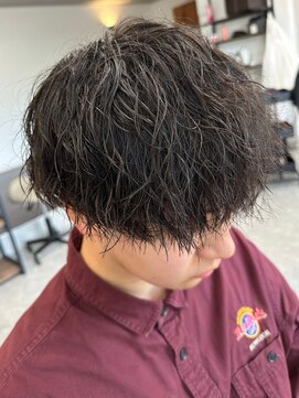 フゥ 宇都宮(FeU) 波巻きスパイラルパーマツイストパーマメンズマッシュパーマ