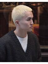 フォーコーナーズ(Four Corners)&nbsp;バズカット　金髪ボウズ