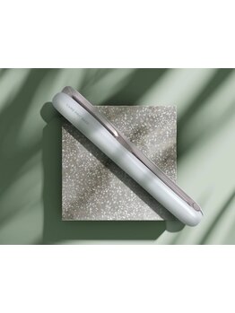 ダメージでお悩みの方必見☆髪を構成する３要素は形・色・そして質感！芯から毛先まで潤う憧れの美艶髪に♪