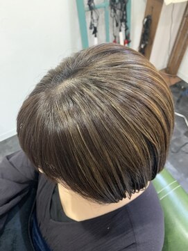 トーメイ(tomei) 白髪ぼかしカラー×ハイライト