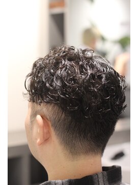 キングスマントーキョー 府中店(KINGSMAN TOKYO) メンズパーマ