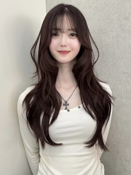 ジーナ 福岡天神(Zina) 韓国レイヤー/ロングハッシュカット/Zina福岡天神