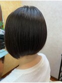 ショートボブ
